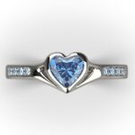 Anel Coração — Ouro Branco 18k com Topázio Azul e Diamantes LGD
